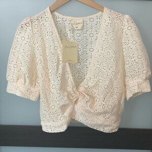 Easy clothes lace top.